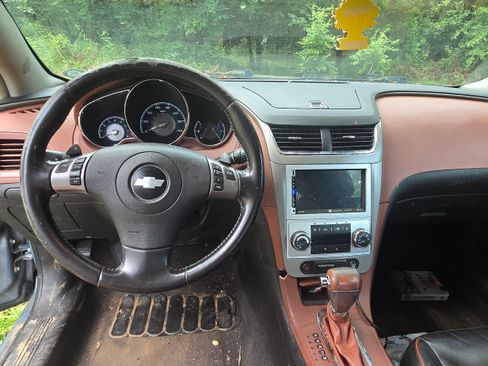 Used 2009 Chevrolet Malibu LTZ w/ HFV6 Engine Package image 6