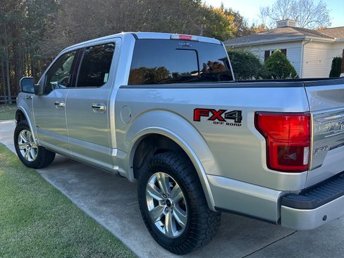 Used 2018 Ford F150 Platinum w/ Equipment Group 701A Luxury image 17