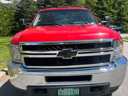 Used 2011 Chevrolet Silverado 3500 W/T RWD image 5