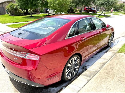 Used 2017 Lincoln MKZ Reserve w/ Climate Package FWD image 6
