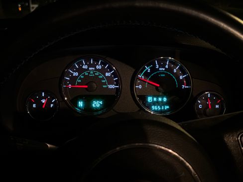 Used 2018 Jeep Wrangler Unlimited Sport S AWD/4WD image 10