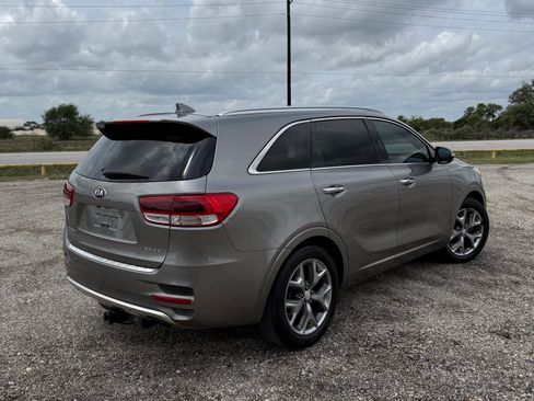 Used 2016 Kia Sorento SX image 5