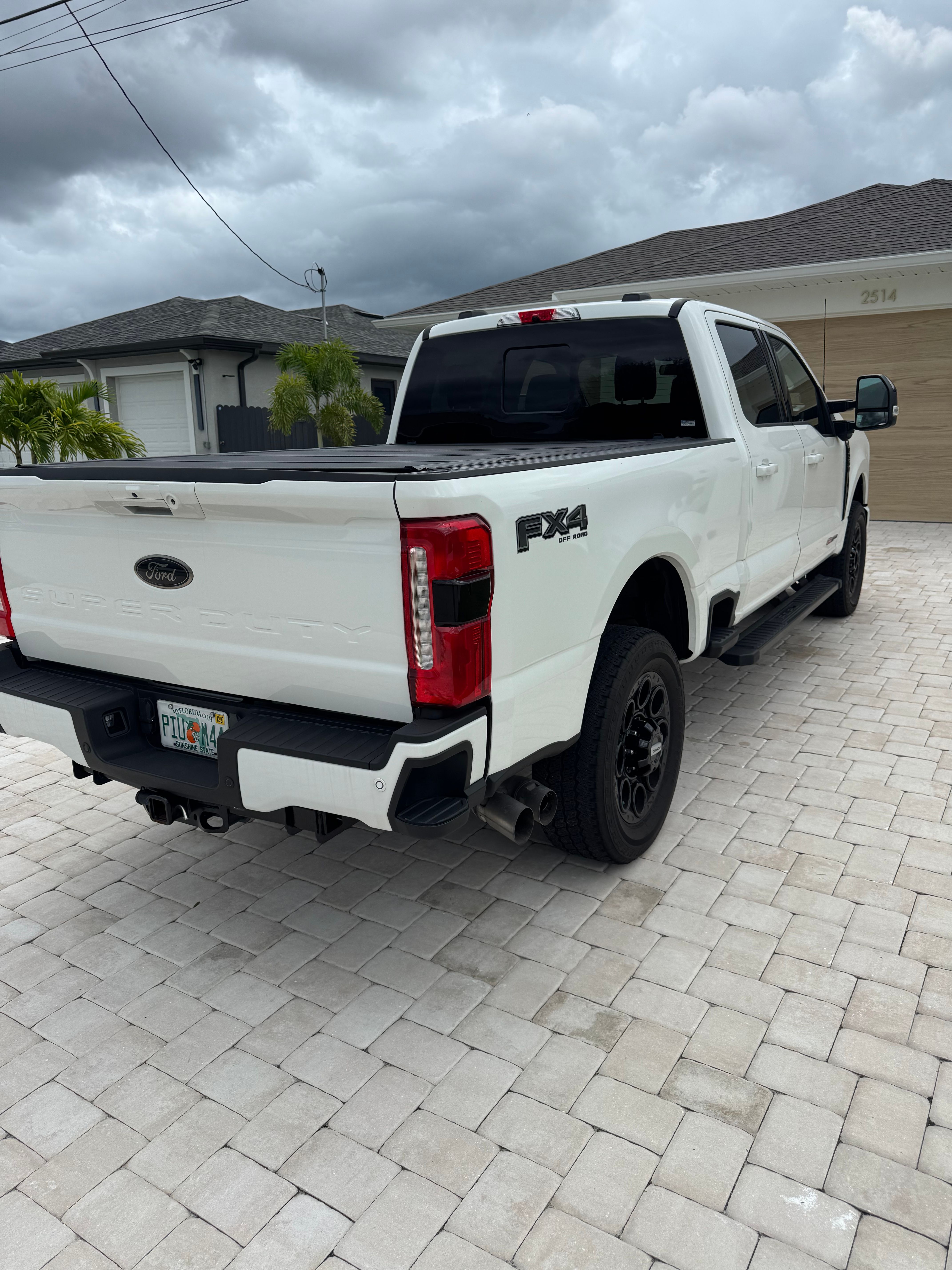 Used 2024 Ford F250 Lariat w/ Lariat Ultimate Package AWD/4WD image 8