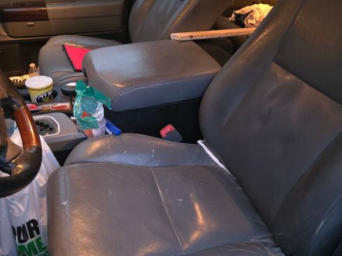 Used 2011 Toyota Sequoia Platinum image 4