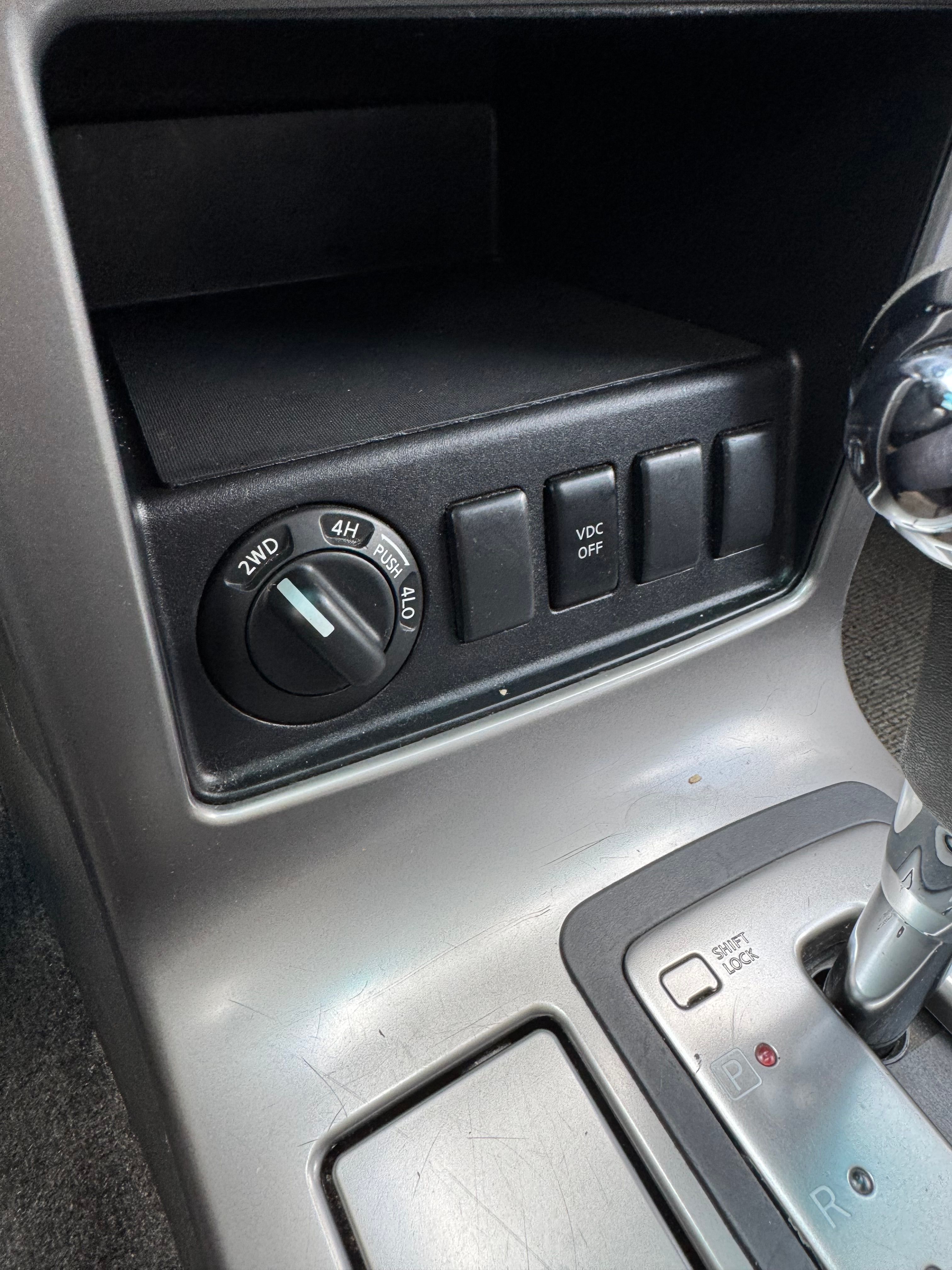 Used 2005 Nissan Pathfinder XE AWD/4WD image 11