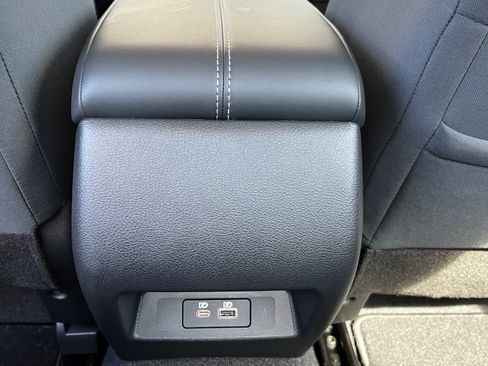 Used 2025 Nissan Altima 2.5 SV image 19