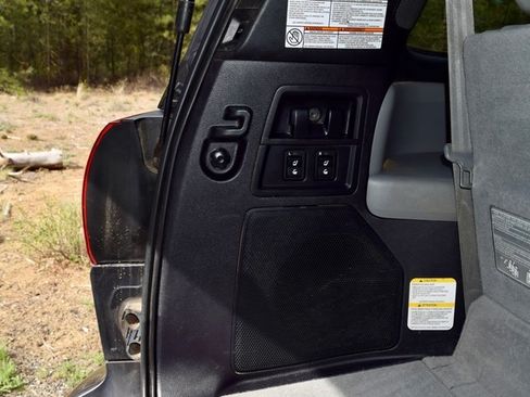 Used 2018 Toyota Sequoia Platinum image 21