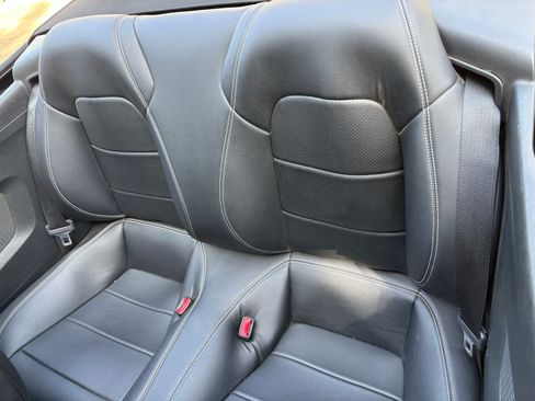 Used 2016 Ford Mustang Convertible RWD image 1