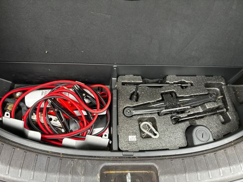 Used 2015 Hyundai Santa Fe Limited w/ Option Group 04 image 13