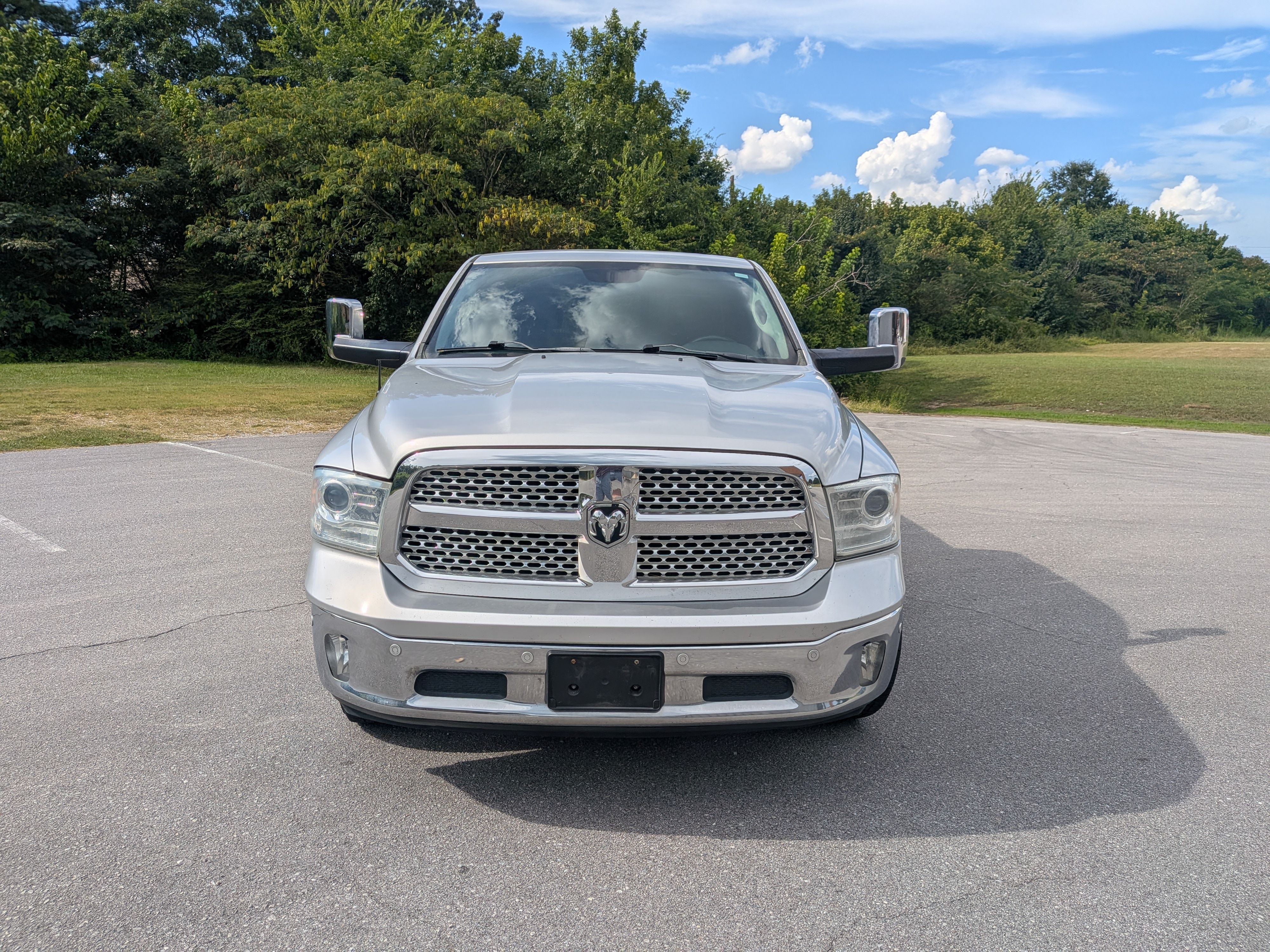 Used 2015 RAM 1500 Laramie AWD/4WD image 11