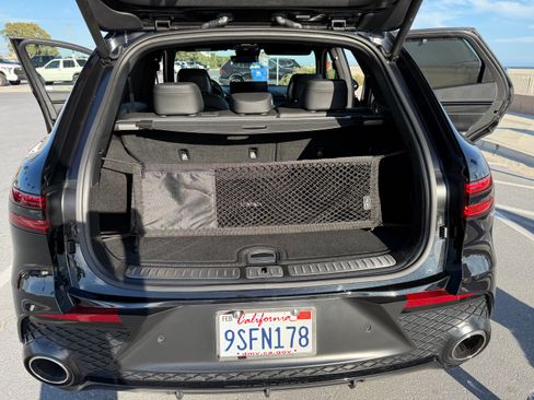 Used 2023 Genesis GV70 2.5T w/ Sport Prestige Package image 28