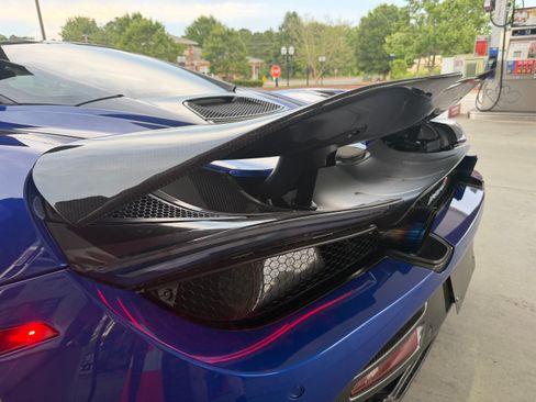 Used 2018 McLaren 720S Performance RWD image 24