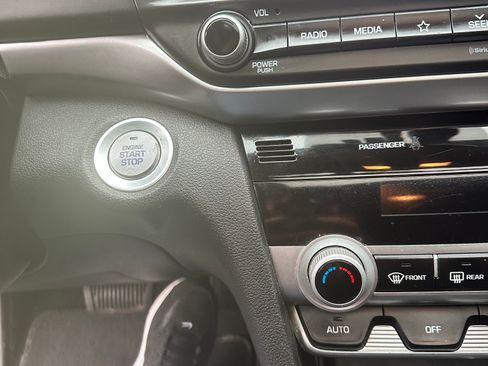 Used 2019 Hyundai Elantra Value Edition w/ Cargo Package image 6