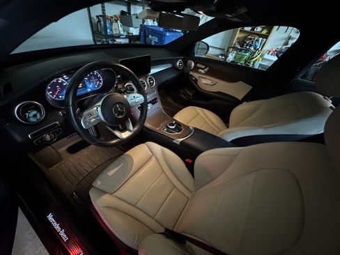 Used 2020 Mercedes-Benz C 300 4MATIC Sedan image 11