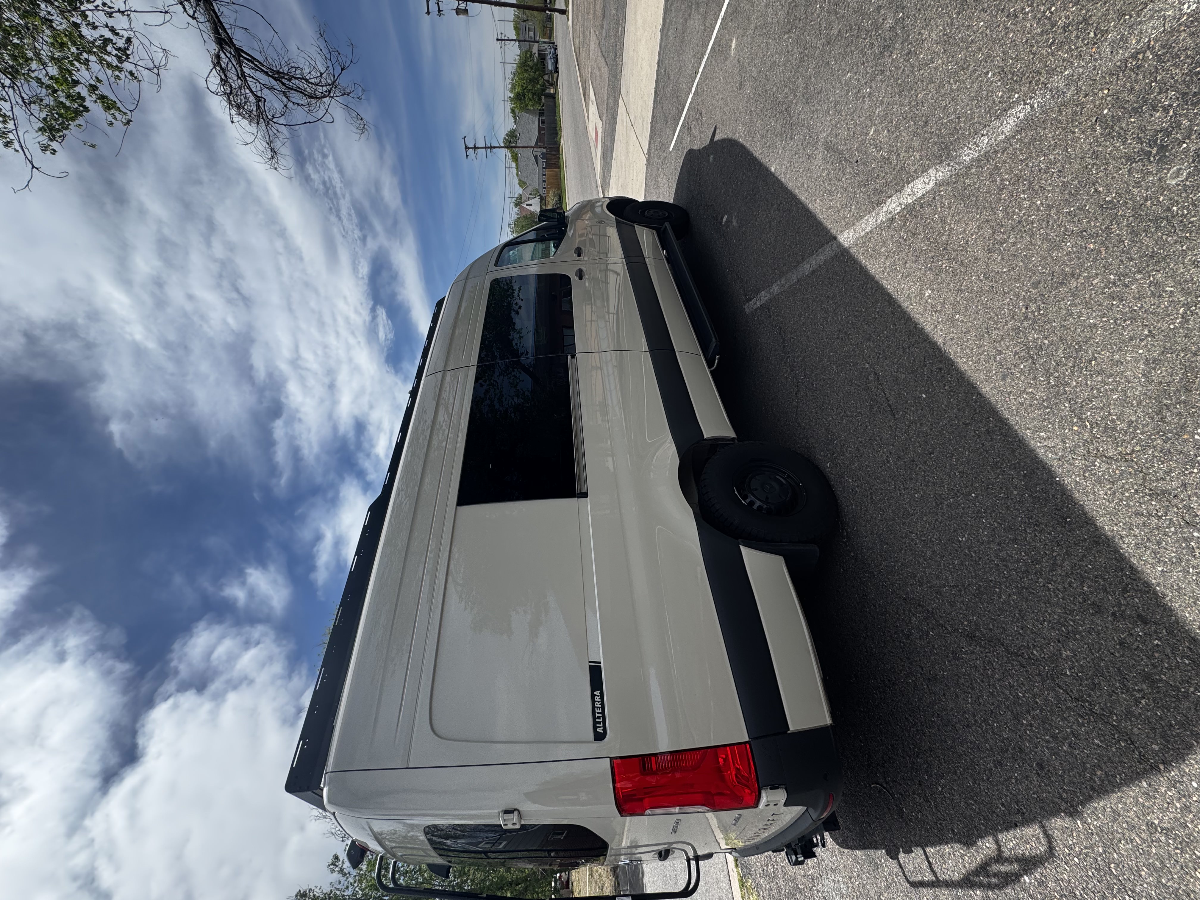 Used 2025 Mercedes-Benz Sprinter 2500 image 6
