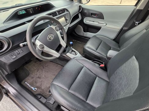 Used 2012 Toyota Prius C Four image 4