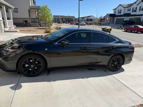 Used 2024 Lexus ES 350 F Sport w/ Accessory Package (Z1) FWD image 2