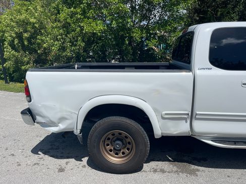 Used 2002 Toyota Tundra Limited image 6