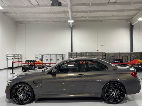 Used 2018 BMW M4 Convertible image 10