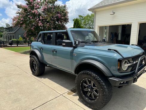 Used 2022 Ford Bronco Wildtrak image 4