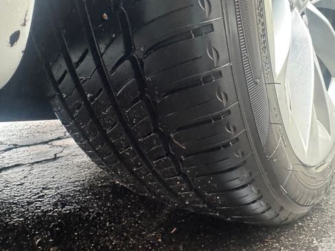 Used 2018 Tesla Model S 75D image 9