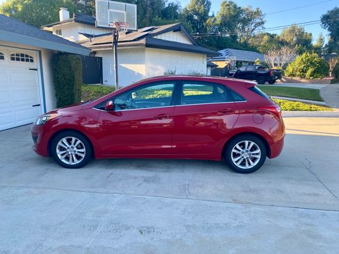 Used 2016 Hyundai Elantra GT image 5