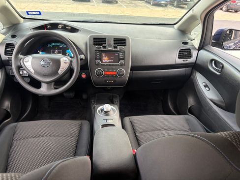 Used 2017 Nissan Leaf S image 18