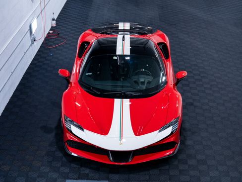 Used 2023 Ferrari SF90 Stradale image 14