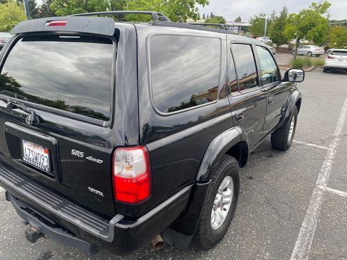 Used 2002 Toyota 4Runner SR5 image 10