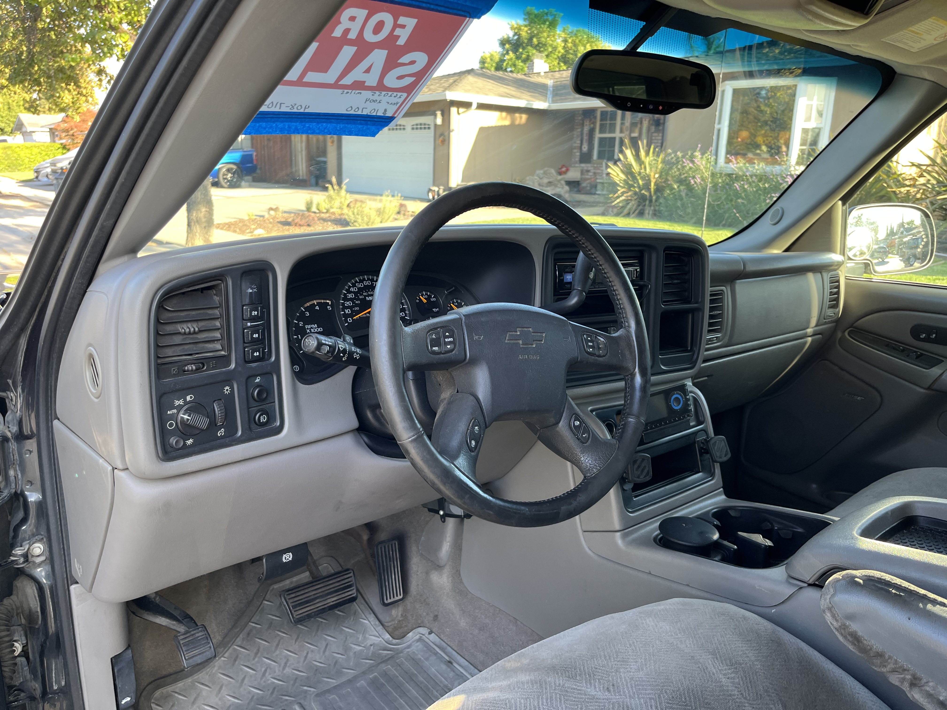 Used 2004 Chevrolet Silverado 2500 LT w/ Skid Plate Package AWD/4WD image 12