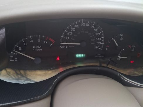 Used 2003 Chevrolet Malibu V6 w/ Preferred Equipment Group 1 image 2