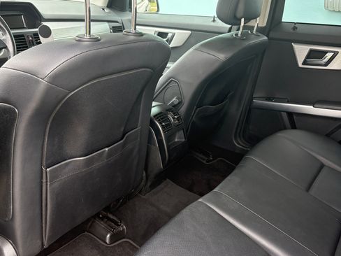 Used 2011 Mercedes-Benz GLK 350 4MATIC image 15