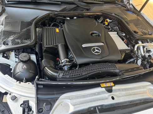 Used 2018 Mercedes-Benz C 300 4MATIC Sedan image 13