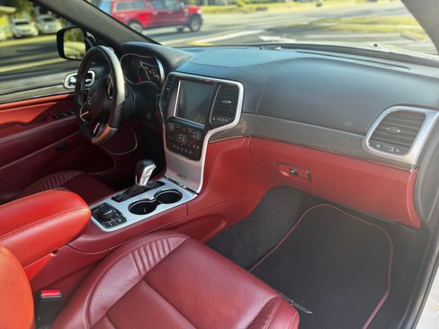 Used 2018 Jeep Grand Cherokee Trackhawk image 31