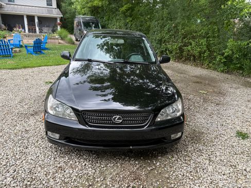 Used 2003 Lexus IS 300 SportCross RWD image 6