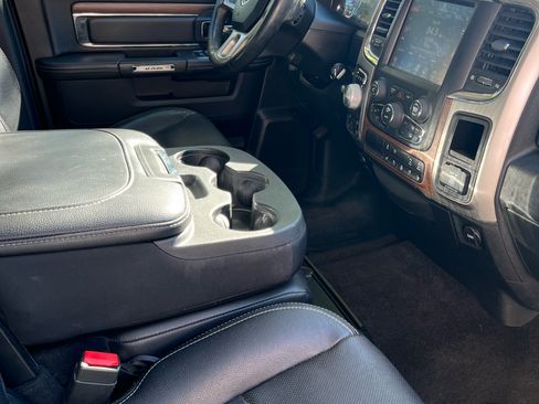 Used 2017 RAM 1500 Laramie image 14