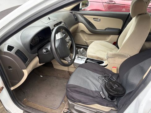 Used 2008 Hyundai Elantra SE FWD image 10