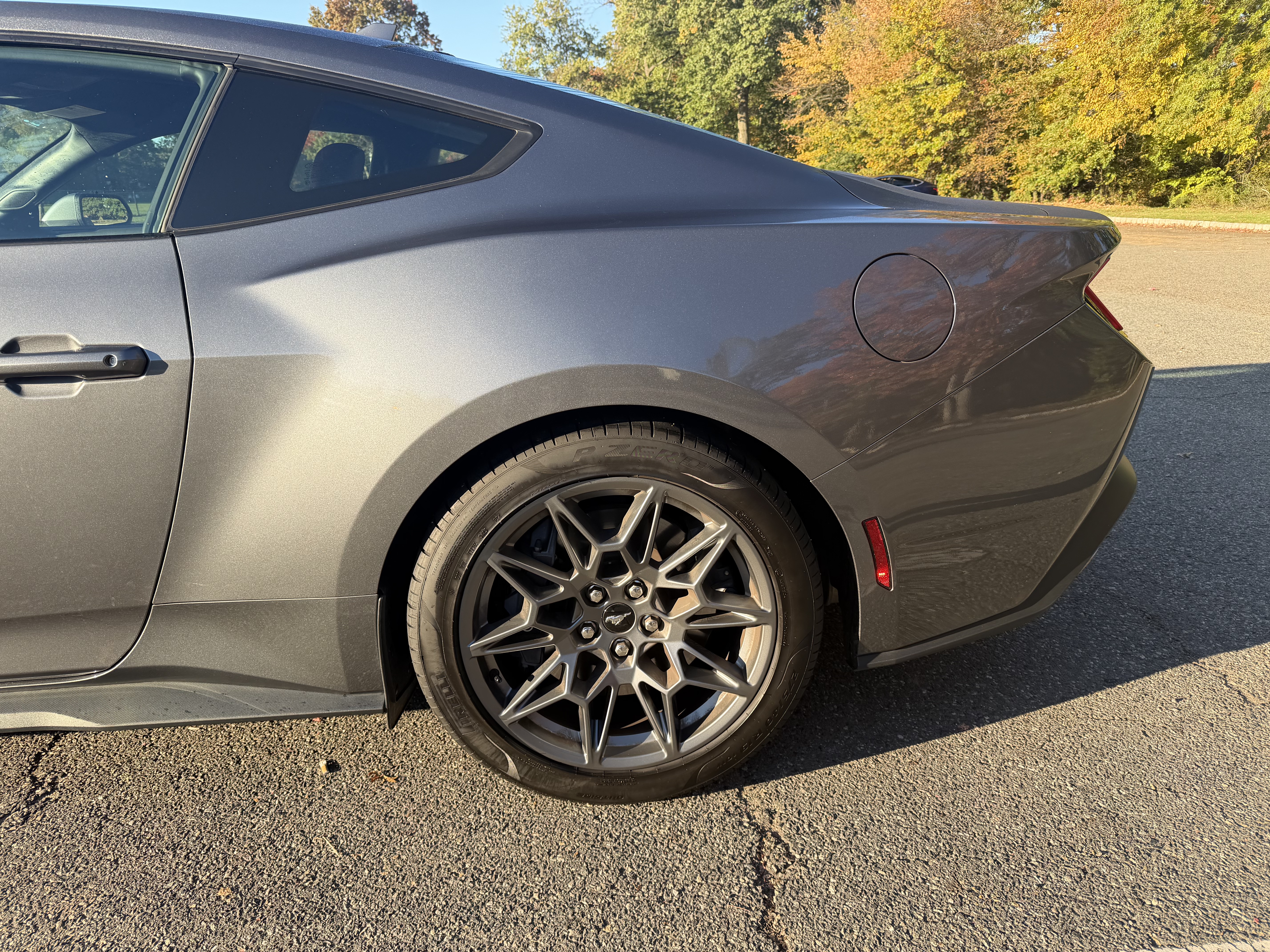 Used 2025 Ford Mustang GT Premium w/ GT Performance Package RWD image 10