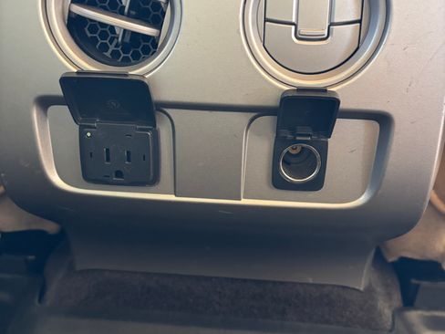 Used 2014 Ford F150 Lariat w/ Equipment Group 502A Luxury image 20