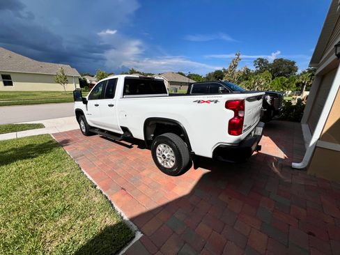 Used 2023 Chevrolet Silverado 2500 W/T w/ WT Convenience Package AWD/4WD image 4