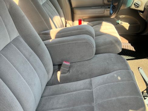 Used 2003 Mercury Grand Marquis GS RWD image 23