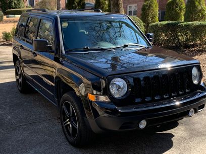 Used 2017 Jeep Patriot Latitude w/ Sun/Sound Group