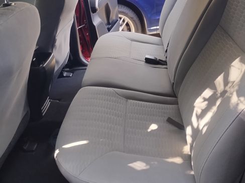 Used 2018 Toyota Tacoma SR5 image 6