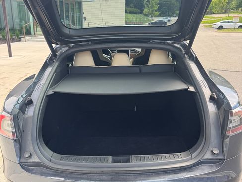 Used 2016 Tesla Model S 60D AWD/4WD image 8
