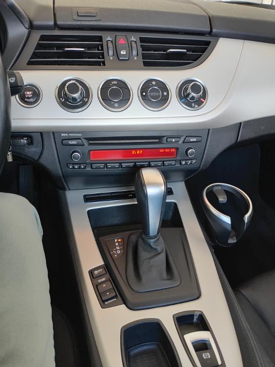 Used 2011 BMW Z4 sDrive30i RWD image 6