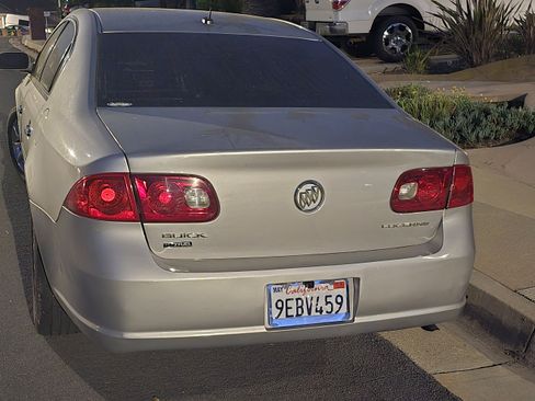 Used 2007 Buick Lucerne CXL image 5