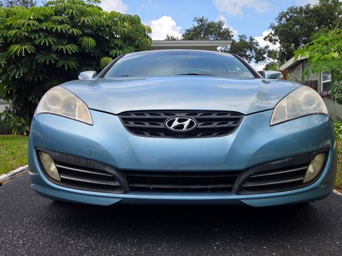Used 2012 Hyundai Genesis 3.8 RWD image 15