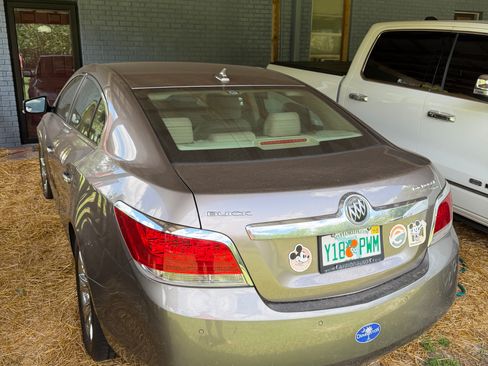 Used 2010 Buick LaCrosse CXL FWD image 5