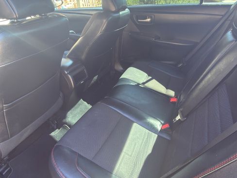 Used 2016 Toyota Camry SE image 8