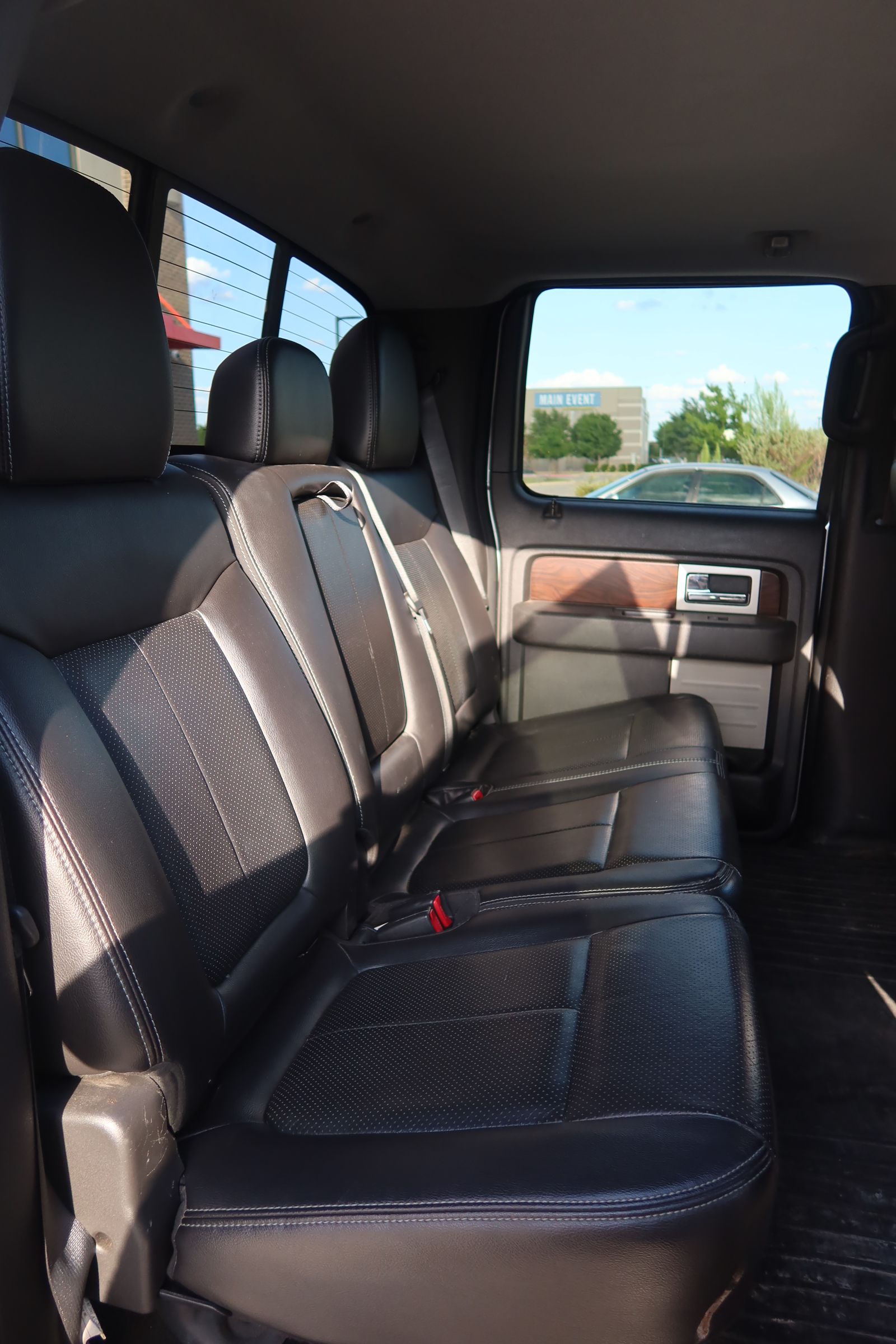 Used 2012 Ford F150 Lariat w/ Lariat Plus Pkg AWD/4WD image 11